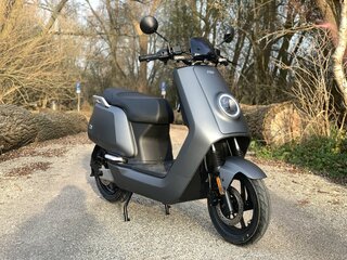 NIU e-scooter