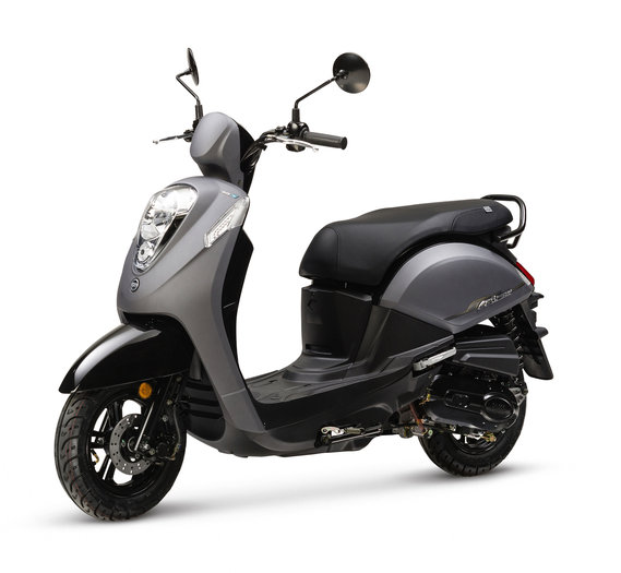 Sym Mio Matzwart E5 | WAANZINNIGE DEAL - Scooterspot 1000m2 scooterwinkel  in Amsterdam