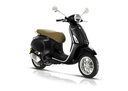 Vespa Primavera 125 Nero Vulcano