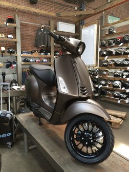 Vespa Sprint Opaco Cioccolato