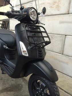 Vespa Primavera Black Bliss