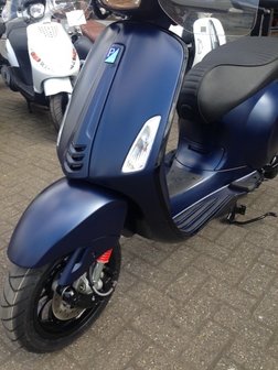 Vespa Sprint Opaco Frozen Blu Scuro