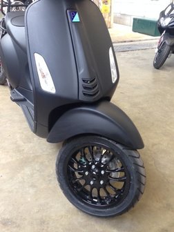 Vespa Sprint Black Bliss