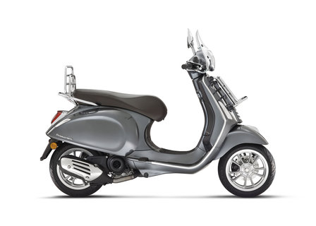 Vespa Primavera Touring scooter grijs zijkant nieuw model