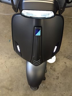 Vespa Sprint Frozen Dark Grey