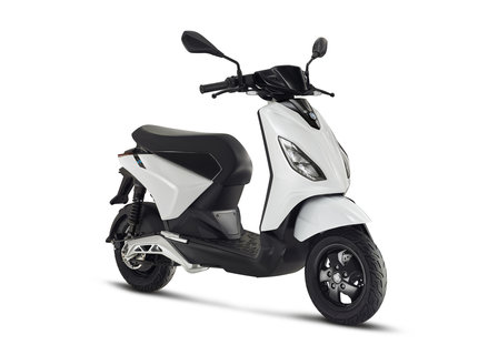 Piaggio 1 Wit Voorkant