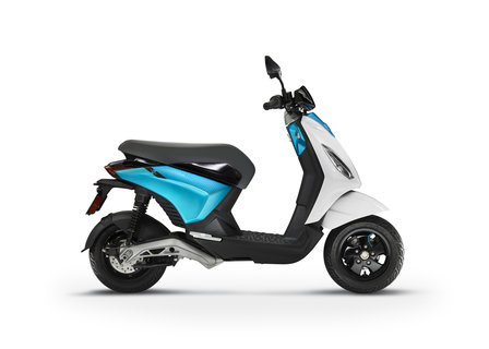 Piaggio 1 Elektrische Scooter Zijkant