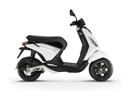 Piaggio 1 Elektrische Scooter Zijkant