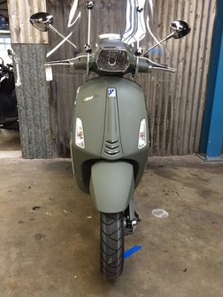 Vespa Sprint Oliva Opaco