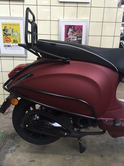 Vespa Sprint Salsa Rosso