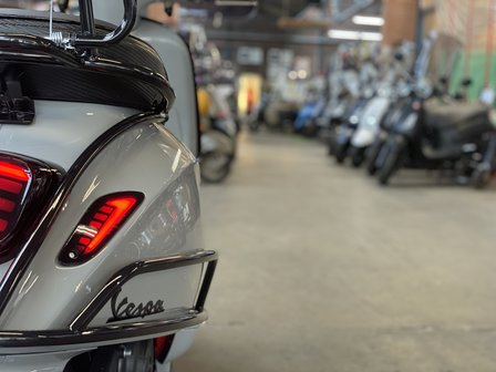 Vespa Sprint Nardo &#039;22 rechtsachter zoom