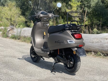 e-Capri 3.0 Matbrons elektrische scooter 3