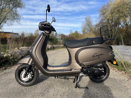 Santini Capri Digital scooter Opaco Cioccolato matbrons metallic zijkant