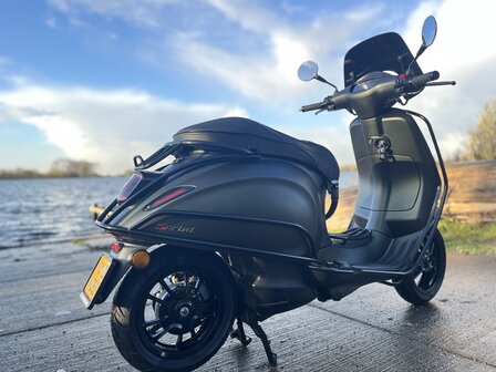 Vespa Elettrica Custom 2019 Verde mat 45km/u