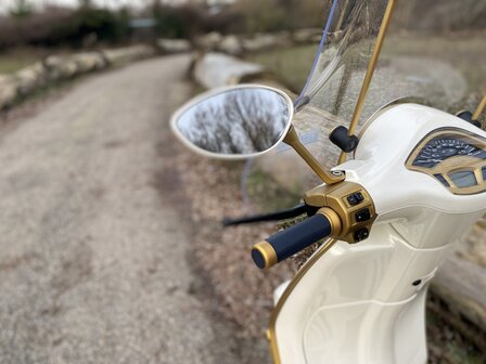 Vespa primavera Custom &#039;946 Dior look&#039; 2021 45km/u