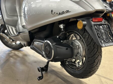 Vespa Elettrica Blackline 45km/u (EX DEMO)