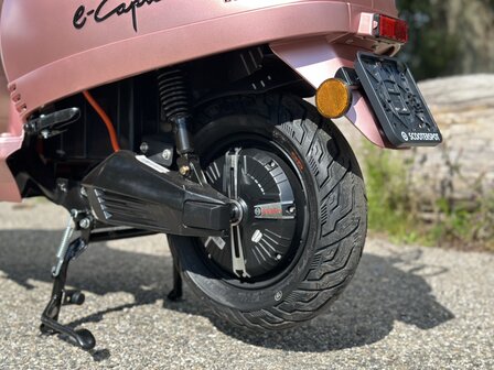 Custom Santini e-Capri Elektrische Scooter Champagne Rose DIRECT RIJDEN!