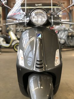 Custom Vespa Primavera Voor 2