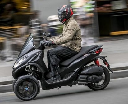 Piaggio MP3 300 HPE sport Nero