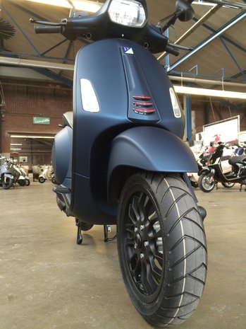 Vespa Sprint Opaco Blu Scuro