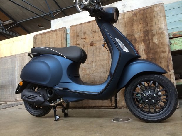 Vespa Sprint Opaco Blu Scuro