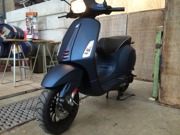 Vespa Sprint Opaco Blu Scuro