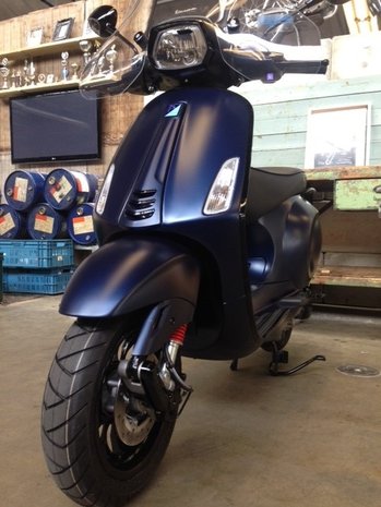 Vespa Sprint Opaco Frozen Blu Scuro