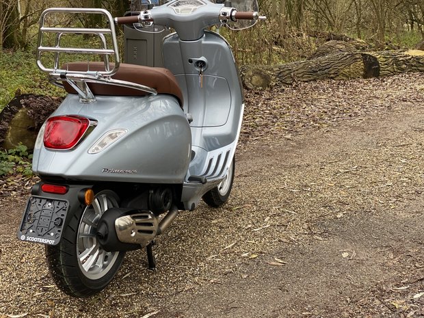 Vespa Primavera Grigio G01 Bos5