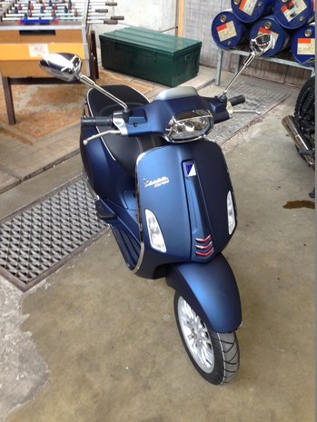 Vespa Sprint Opaco Blu Midnight