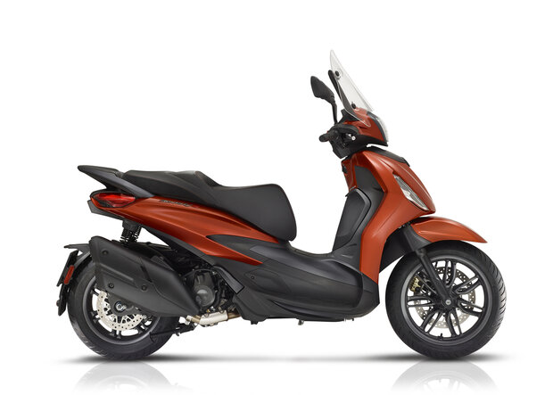 Piaggio Beverly 300 S E5 HPE Arancio Sunset A12