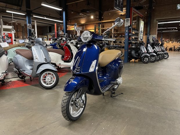 Vespa Primavera Blue Energia scooter E5 I-GET Nieuwe Editie