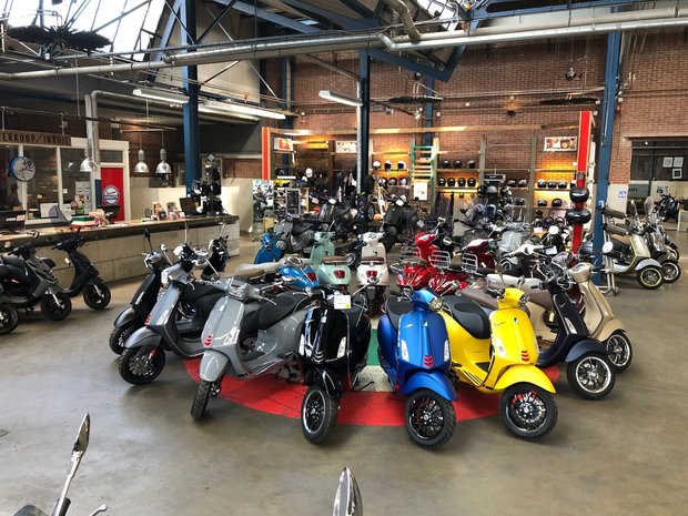 Vespa Primavera Blue Energia scooter E5 I-GET Nieuwe Editie