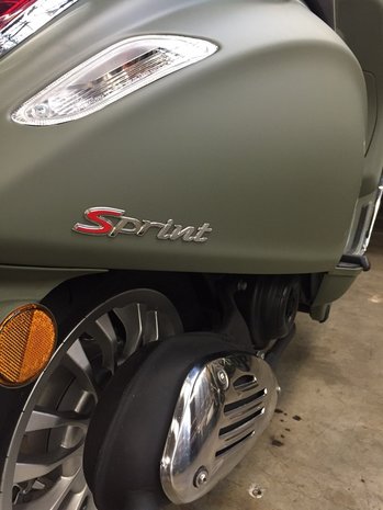 Vespa Sprint Oliva Opaco