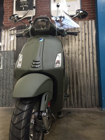 Vespa Sprint Oliva Opaco