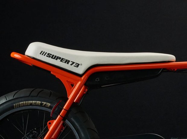 Super 73 ZG E-bike Oranje zadel en accu