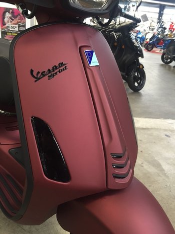 Vespa Sprint Salsa Rosso