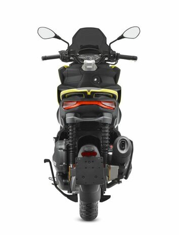 Aprilia SR GT 200 Sport Geel achterkant