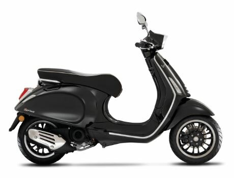 Vespa Sprint Nero Lucido Zwart scooter