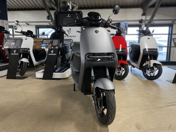 Segway E110s Elektrische scooter Matgrijs eScooter Stone Grey Matte voor aanzicht