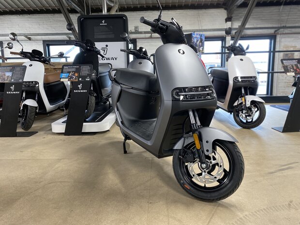 Segway E110s Elektrische scooter Matgrijs eScooter Stone Grey Matte voor aanzicht