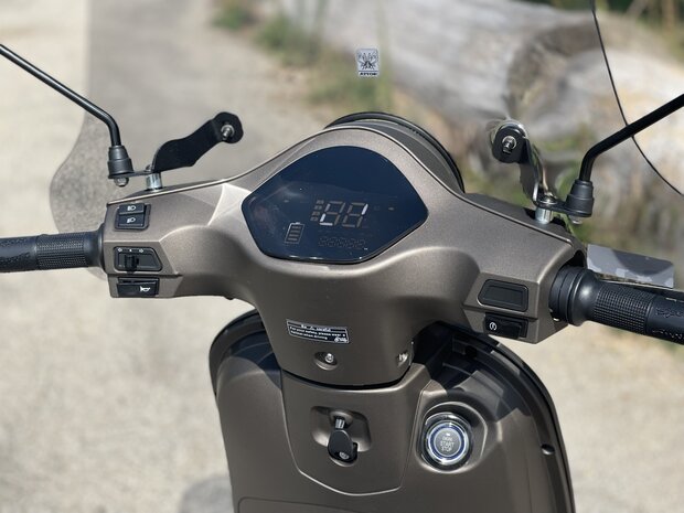 e-Capri 3.0 Matbrons elektrische scooter 6