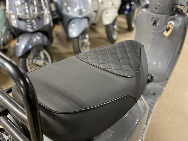 Santini E-Capri 2.0 Nardo Grey 2020 45km/u