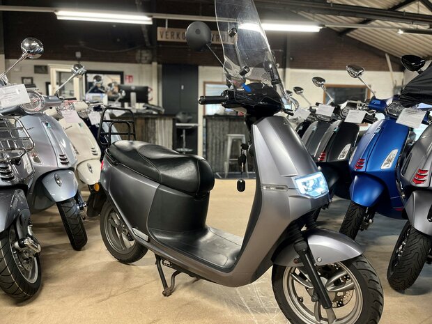 AGM Ecooter E2 S30 Matgrijs 45km/u 2019