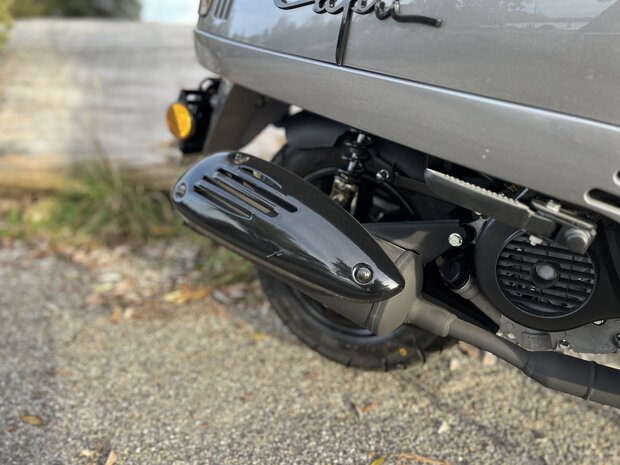 Santini Capri Digital Meteor Grey Scooter uitlaat