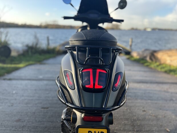 Vespa Elettrica Custom 2019 Verde mat 45km/u