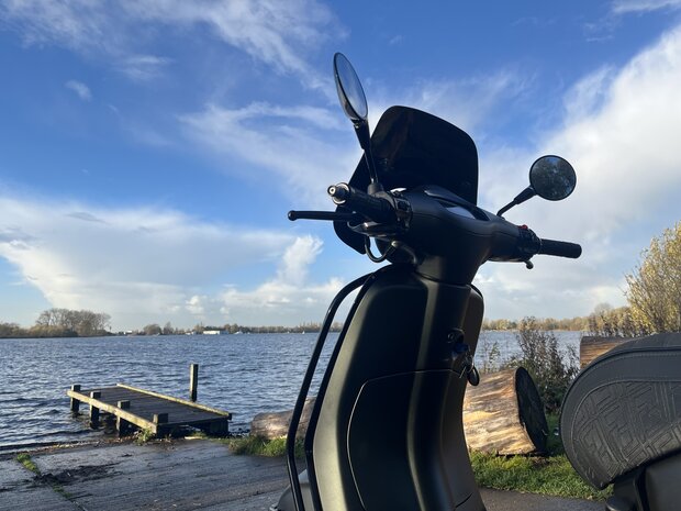 Vespa Elettrica Custom 2019 Verde mat 45km/u