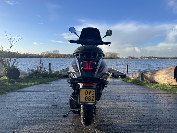 Vespa Elettrica Custom 2019 Verde mat 45km/u