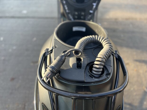 Vespa Elettrica Custom 2019 Verde mat 45km/u