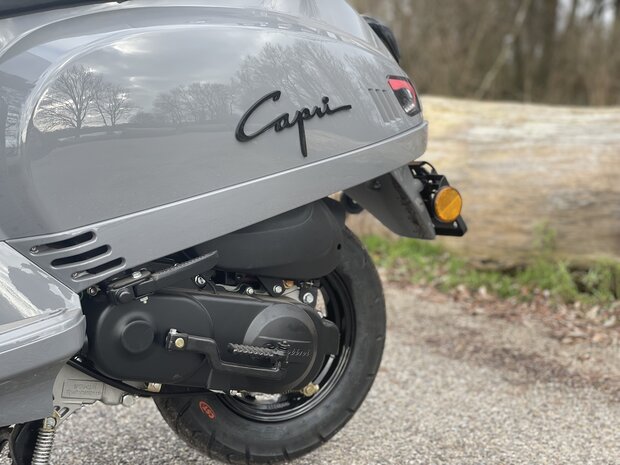 Santini Capri Digital EFI Scooter Nardo Grey E5