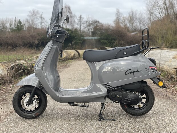 Santini Capri Digital EFI Scooter Nardo Grey E5